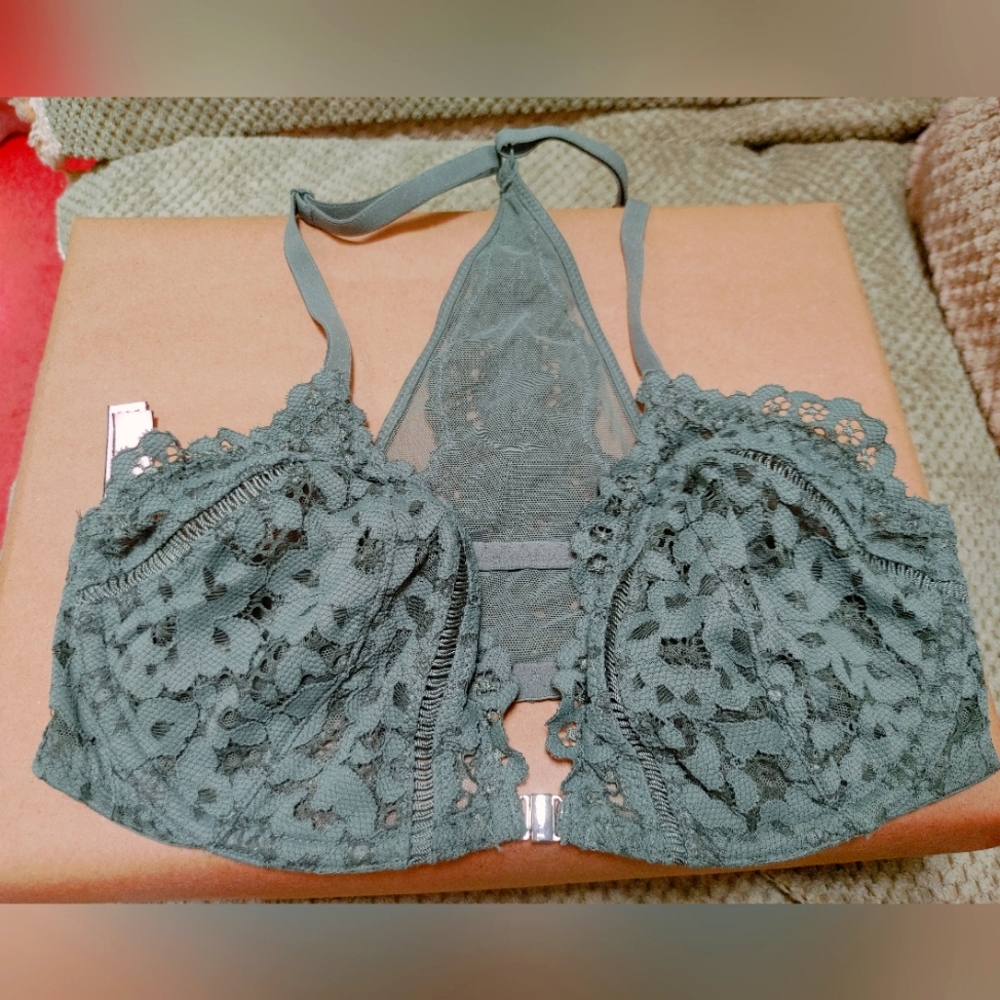 VS body by victoria unlined army green 32dd